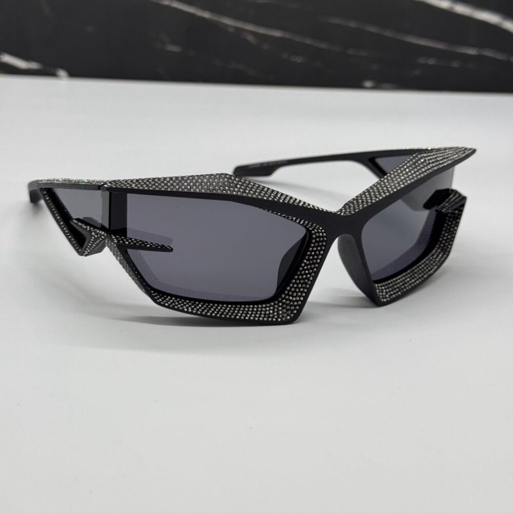 NEW GV40082I 02A GIVENCHY MATTE BLACK WITH STONES WOMEN GIVENCHY SUNGLASSES - Picture 4 of 12
